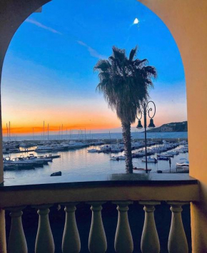 INCANTEVOLE CASA SUL PORTO DI FORIO